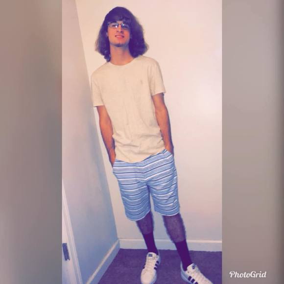 Meet your Posher, Joshua - Picture 1 of 1